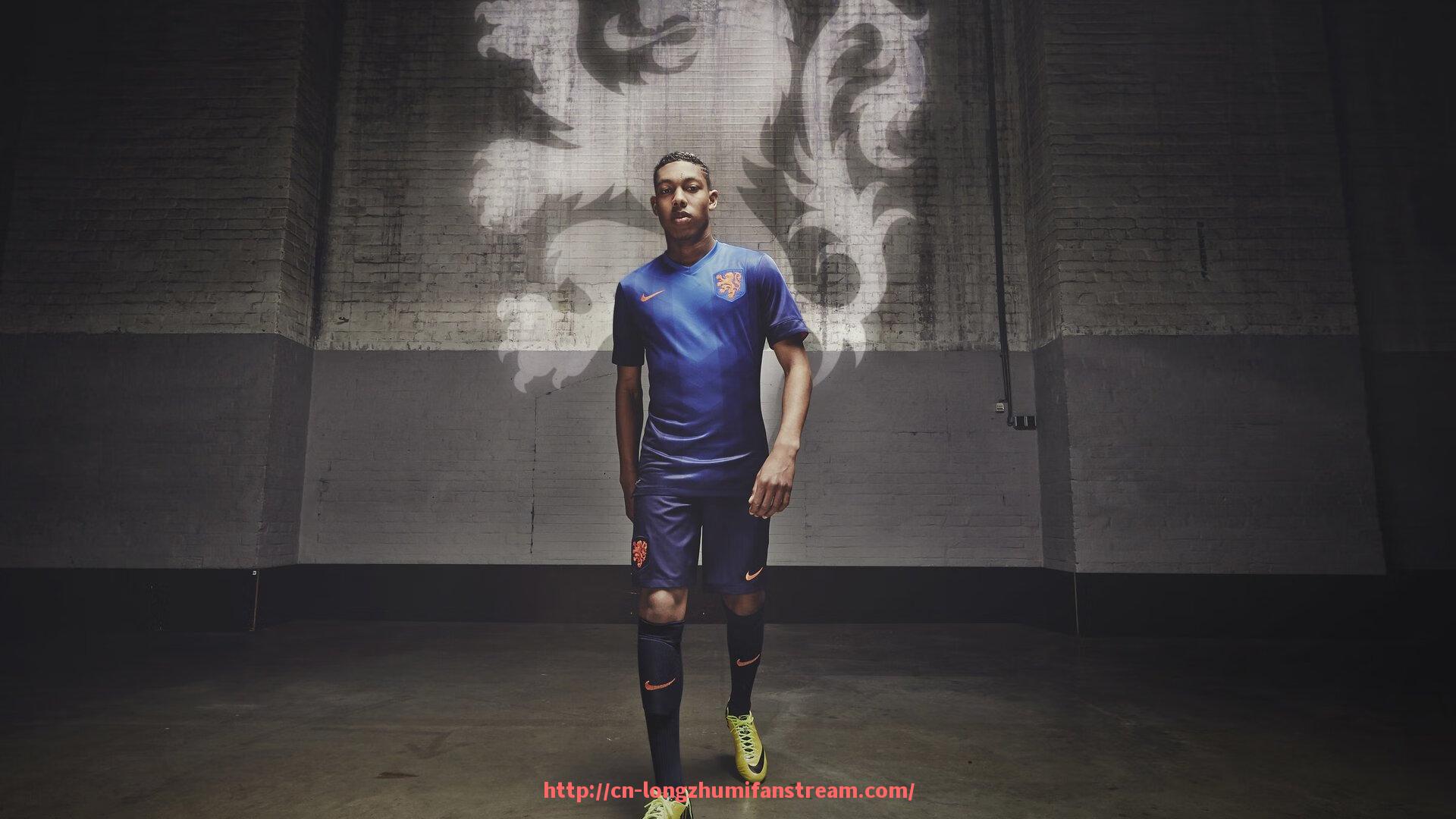 龙珠直播-世俱杯球员训练服纤维结构解析与性能改进方向